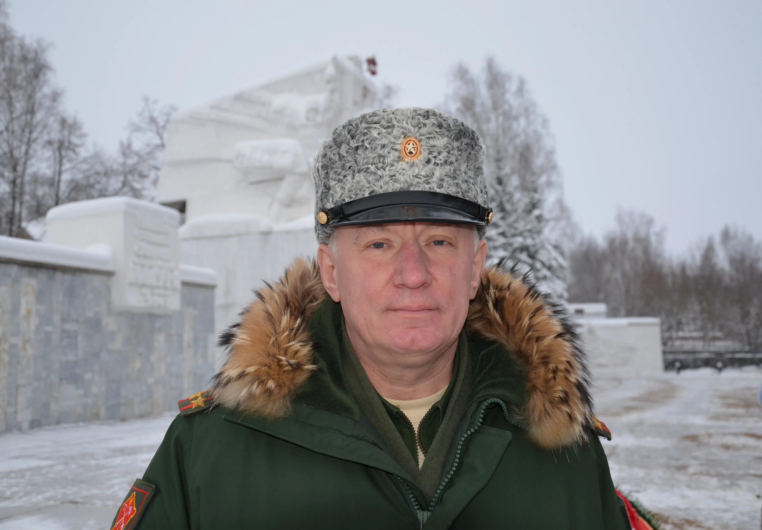 Кузьменков генерал-лейтенант.