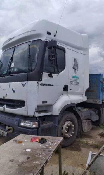 Тягач Renault Premium 420 из Франции, купить подержанный Тягач, Truck1 ID: 79716