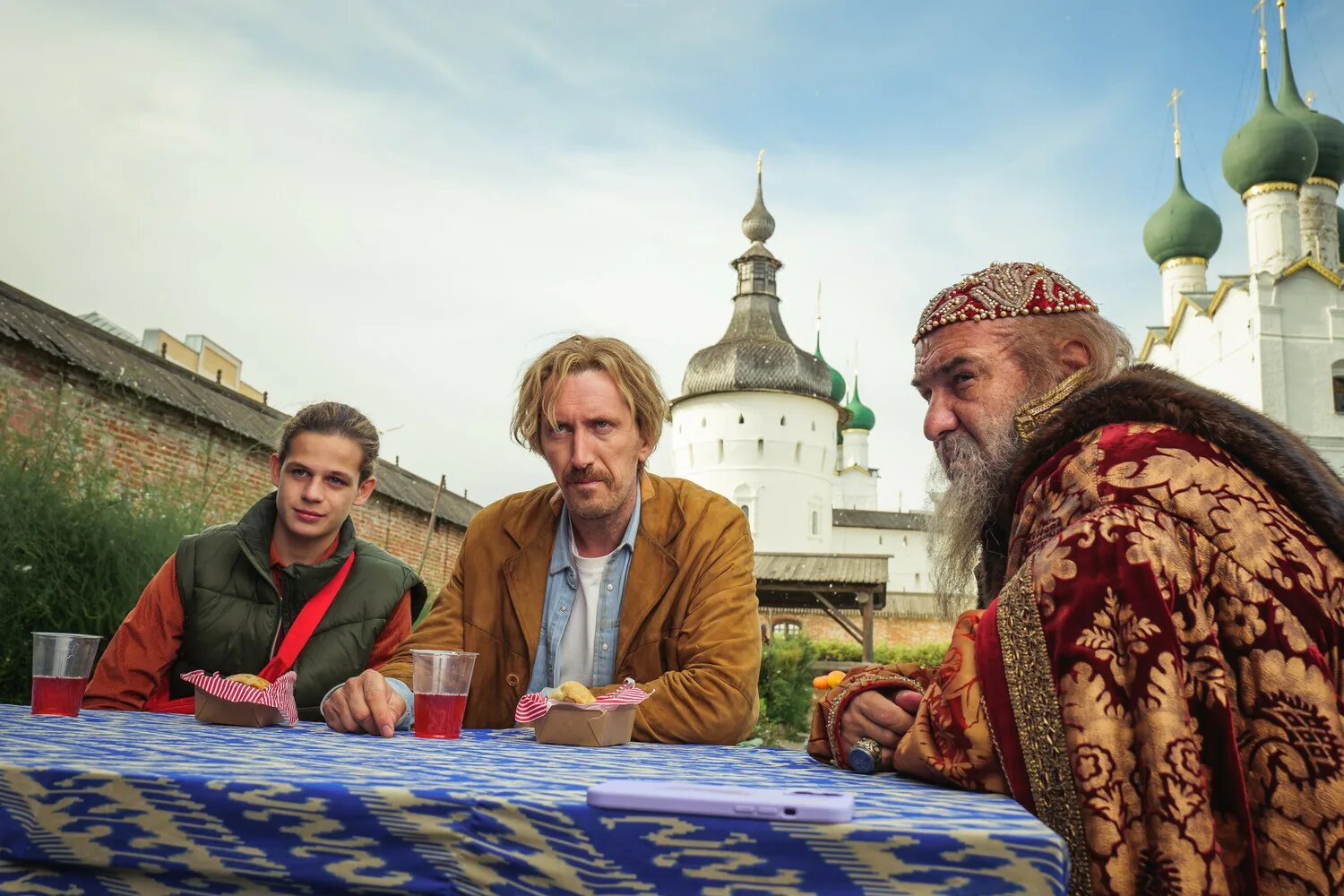 Грозный папа фильм. Кто играл царя в грозном папе. Грозный папа фильм 2022. Кто играл царя в грозном папе. Кто играл царя в грозном папе.