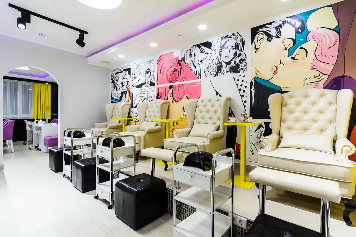 Салон красоты каховская. Москвичка nails салон. Москва красота города. Город красоты. Дом красоты.