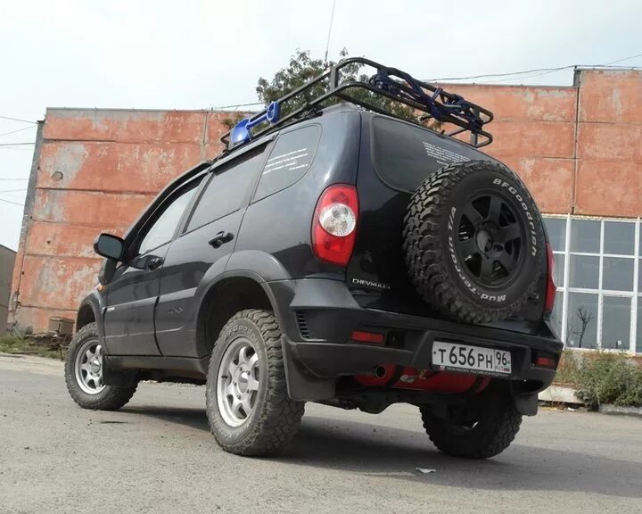 Chevrolet Niva 2123. Газовое оборудование на ниву Шевроле. Chevrolet Niva ГБО. ГАЗ на ниву Шевроле.