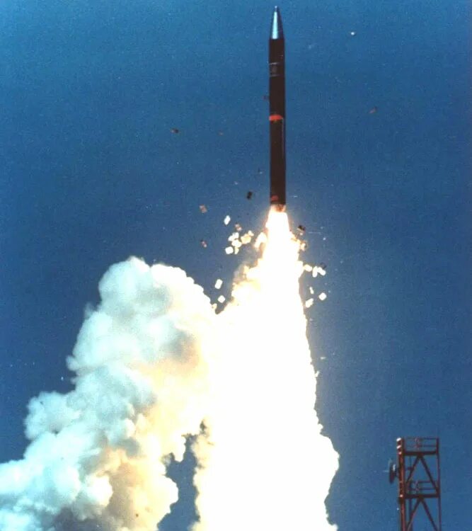 Баллистическая ракета тема. Р-39 баллистическая ракета. РСМ-52 ракета. MGM-52 баллистическая ракета. БРПЛ Р-39.