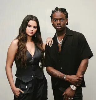 Calm down selena