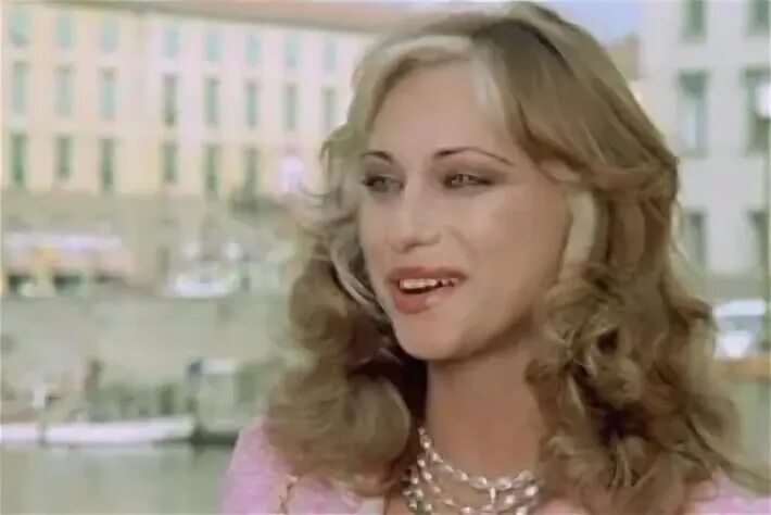 Vizio di famiglia. Скандал в провинции (1975) (il vizio di famiglia). Наследственный признак 1975. Жюльет майниель фото. Vizio di famiglia.