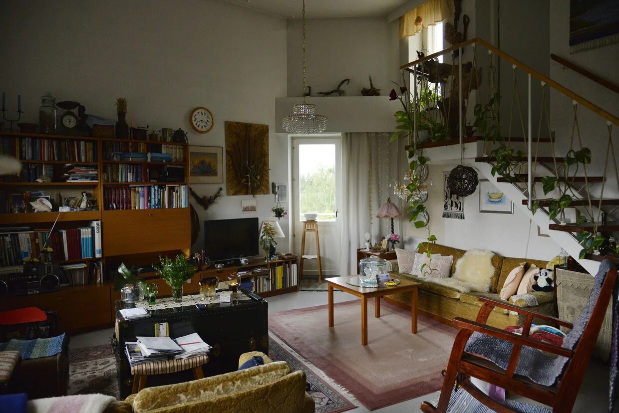 Stranger home. Atlas home.