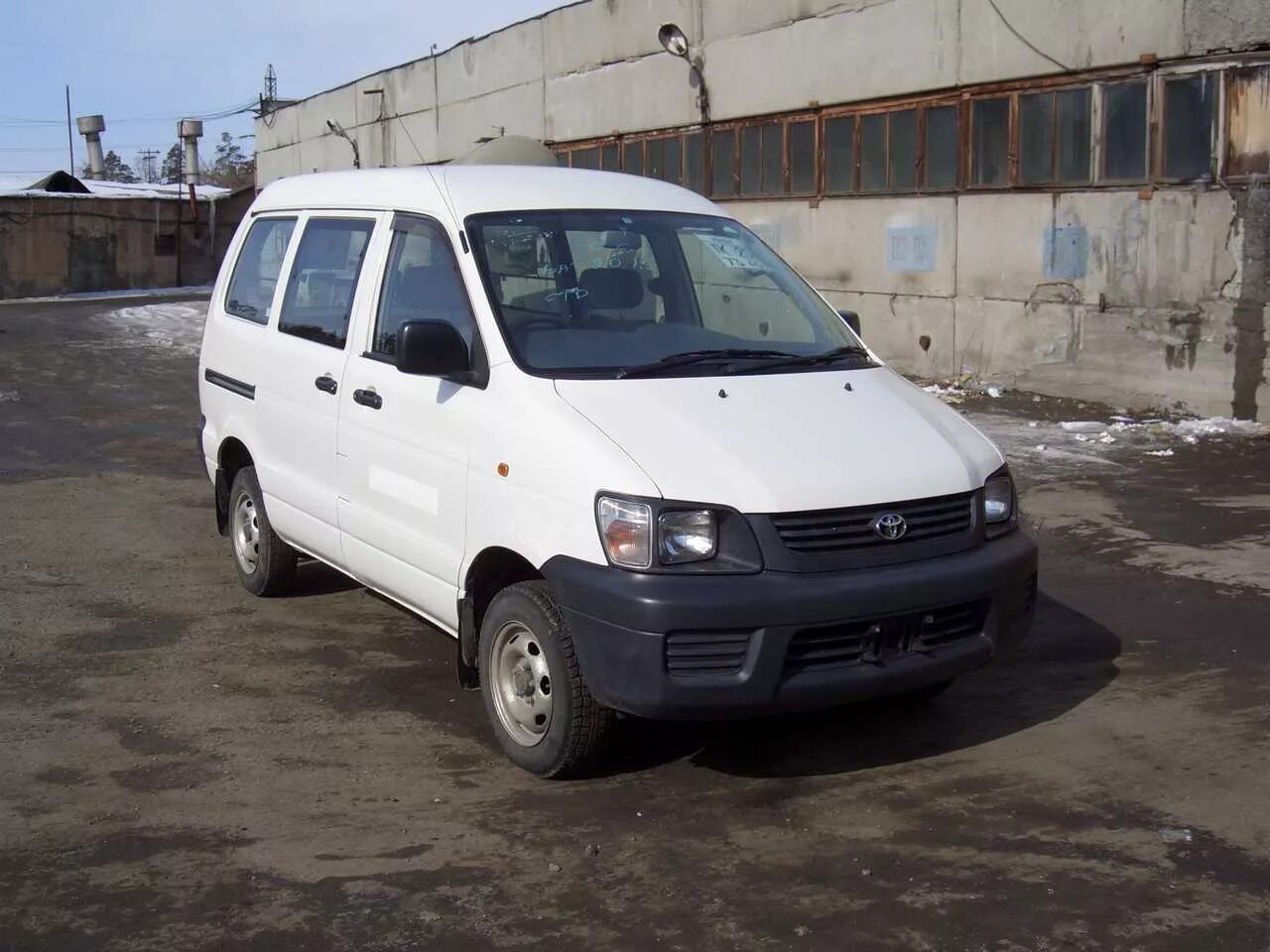 Тойота таун айс 3. Тойота Town Ace van. Тойота Таун айс 2015. Toyota Town Ace van. Toyota Town Ace van 2022.