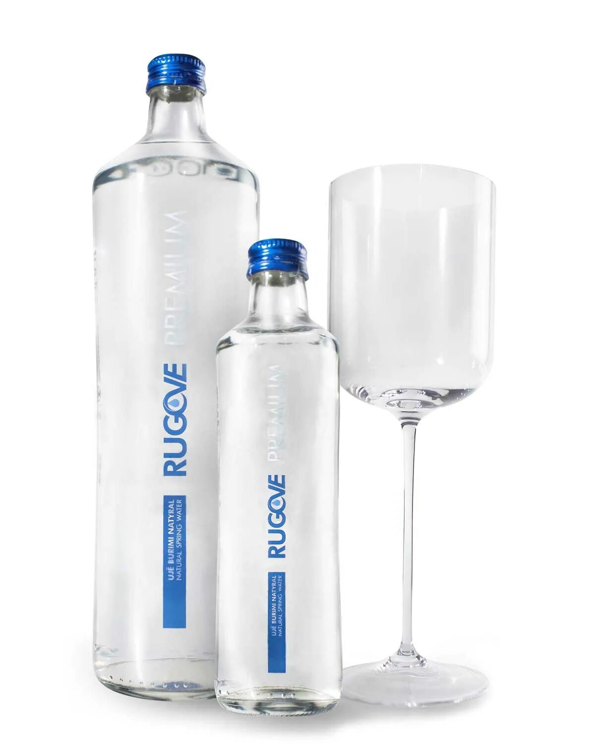 Just water. This ii fine water. Вода fine. Минеральная вода испания. Элитная питьевая вода в бутылках.