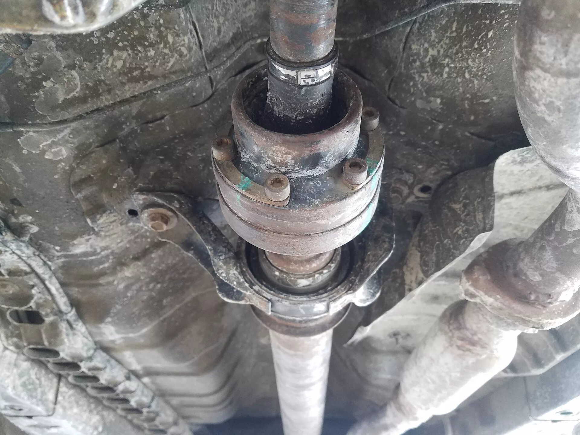 замена пыльника рав 4