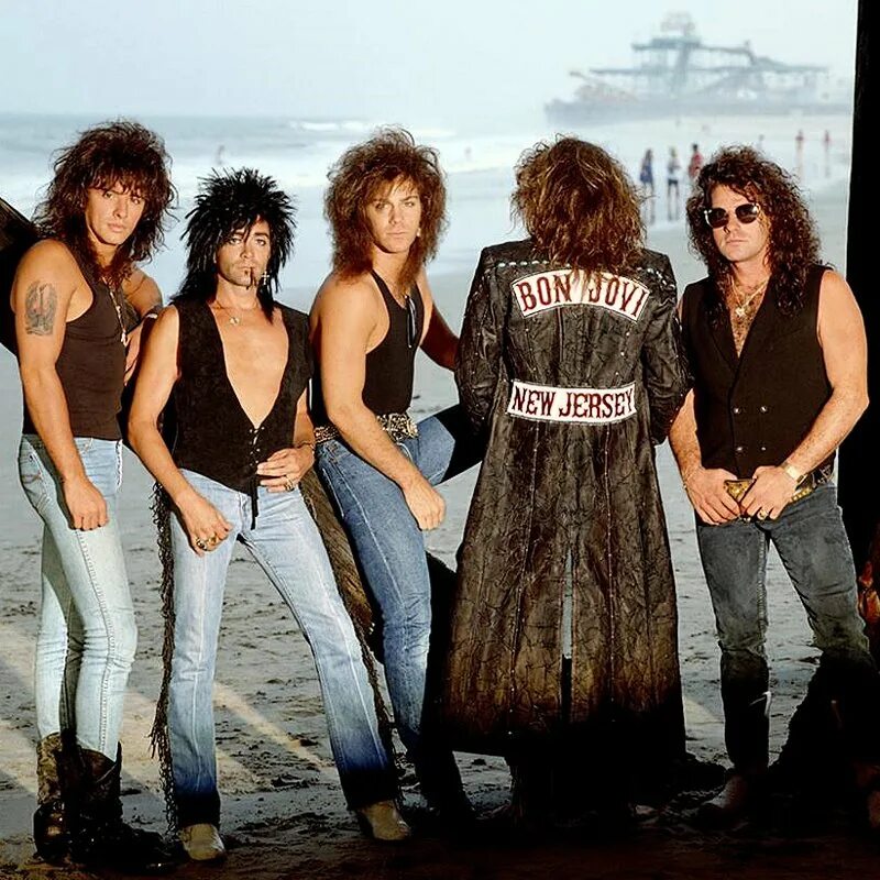 New jersey bon jovi. Группа bon Jovi. Джон Бон Джови 1988. Бон Джови Нью джерси. Группа bon Jovi 1990.