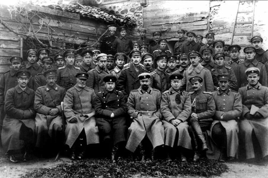Офицеры часть 5. Генерал Кутепов в Галлиполи. Кутепов 1917. Галлиполи 1920 Кутепов. Белая армия Кутепов.
