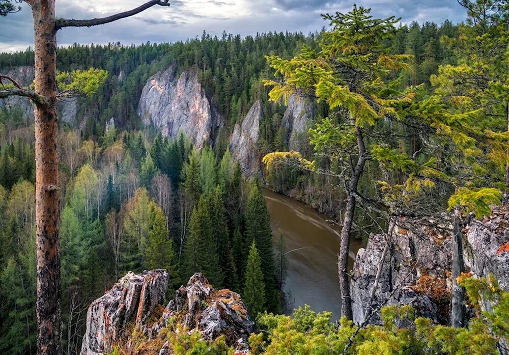 Доменные ворота башкирия. Природа южного урала. Камешек висимский заповедник. Верей уральский. Уральский федеральный округ природа.