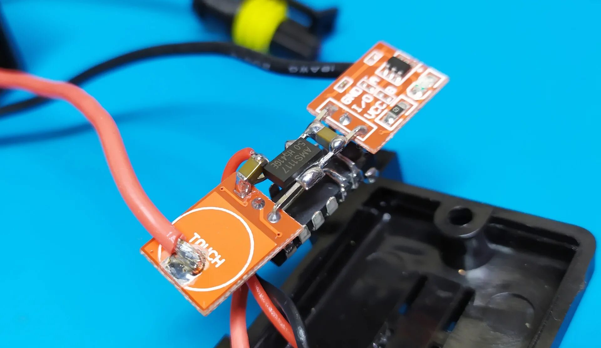 Стабилизатор напряжения 3. 3 вольта схема. 5 вольта. 2 5 вольт. Стабилизатор 3.