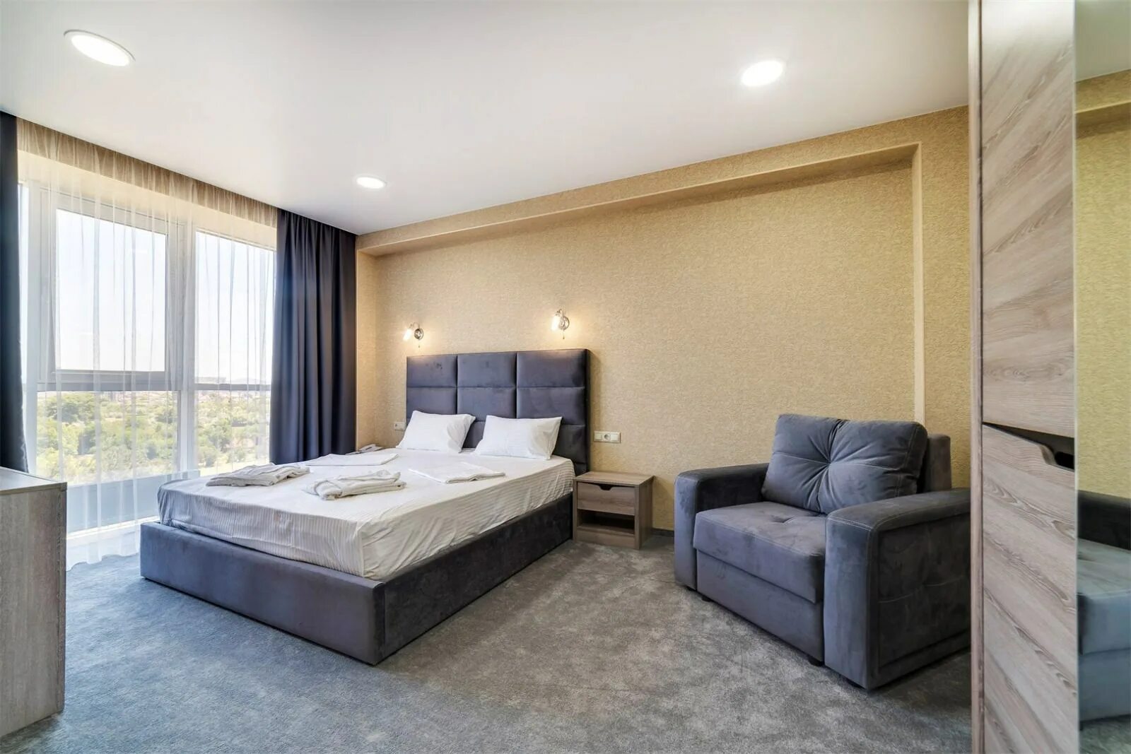 Отель grand sapphire анапа. Гранд сапфир анапа. Отель sapphire анапа. Гранд сапфир отель анапа. Анапа отель grand sapphire hotel.
