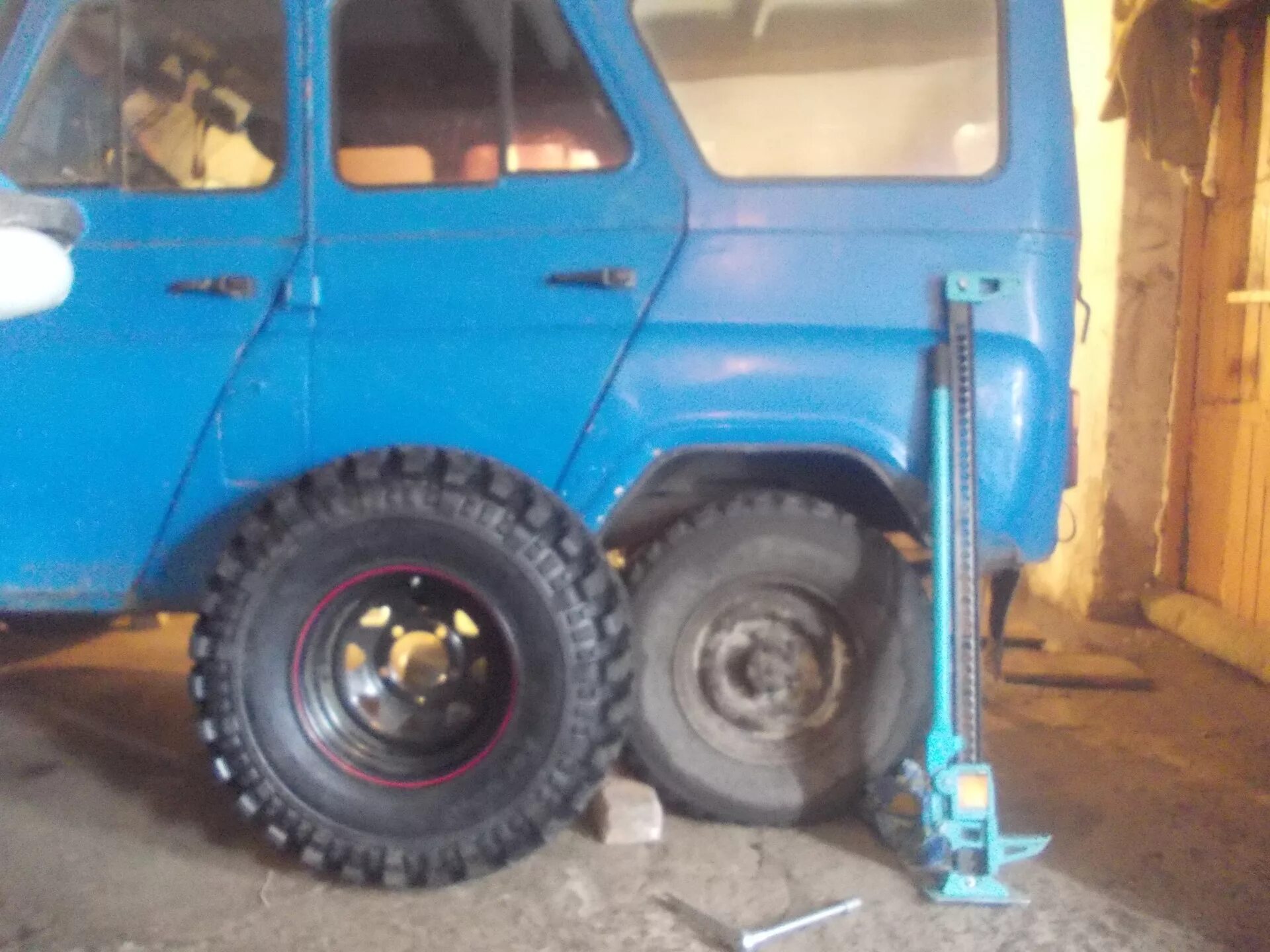 Forward safari 500 33x12. Forward safari r16 на уаз. Уаз хантер сафари 500. Форвард сафари уаз. Шины forward safari 500.