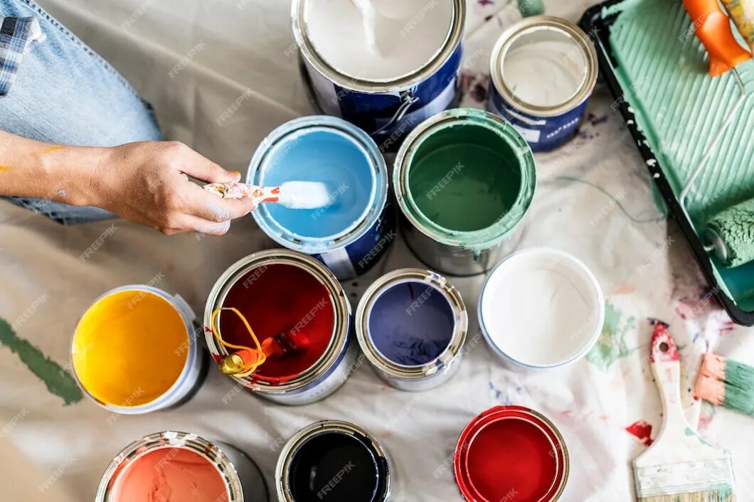 Как сделать краску больше. Домик из красок. Изготовление красок в домашних условиях. Краски в домашних условиях. Производитель лакокрасочных материалов.