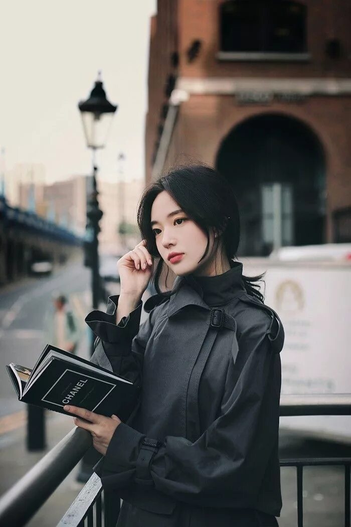 Uzzlang кореянки. Темные кореянки. Темные кореянки. Кореянки эстетика черный. Темные кореянки.