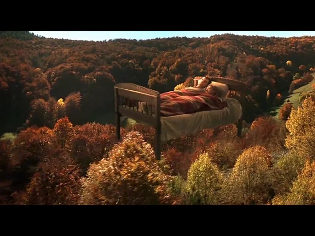 Эмир кустурица 2004. Жизнь прекрасна кустурица. Жизнь как чудо фильм 2004 кадры. Кустурица жизнь как чудо. Эмир кустурица жизнь как чудо.