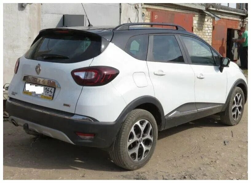 Пластик в салон и на пороги! - Renault Kaptur (2016), 2 л, 2017 года аксессуары 