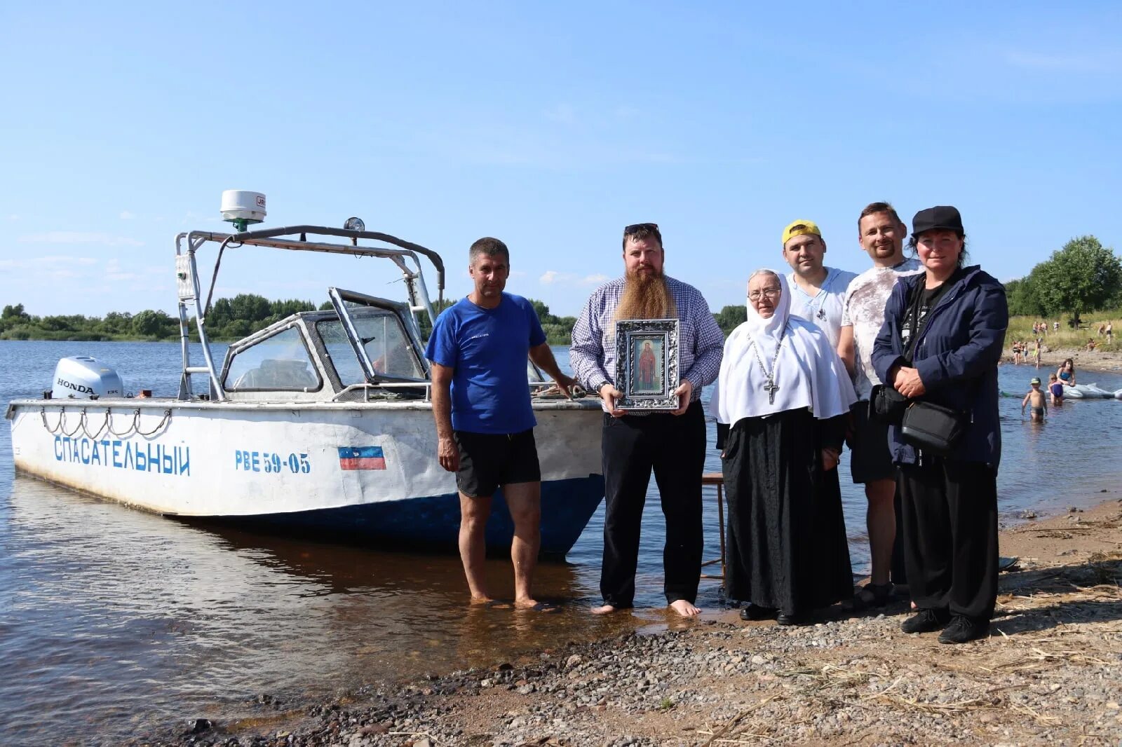 Русгидро уровень воды в рыбинском водохранилище. Мякса Рыбинское водохранилище. Затопление Леушинского монастыря. Монастырь который под водами Рыбинского водохранилища. Леушинский монастырь под водой.