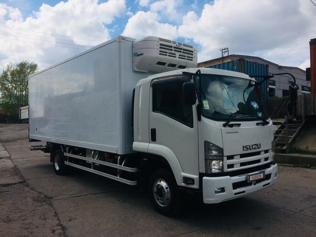 Исузу форвард 34 10 тонн. Исузу 6708v2. Исудзу рефрижератор. Isuzu forward 2000 фургон.