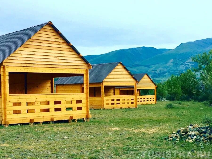 Акташ горный алтай. Хан алтай, село акташ. Село акташ алтай. Акташ отзывы. Акташ осенью.