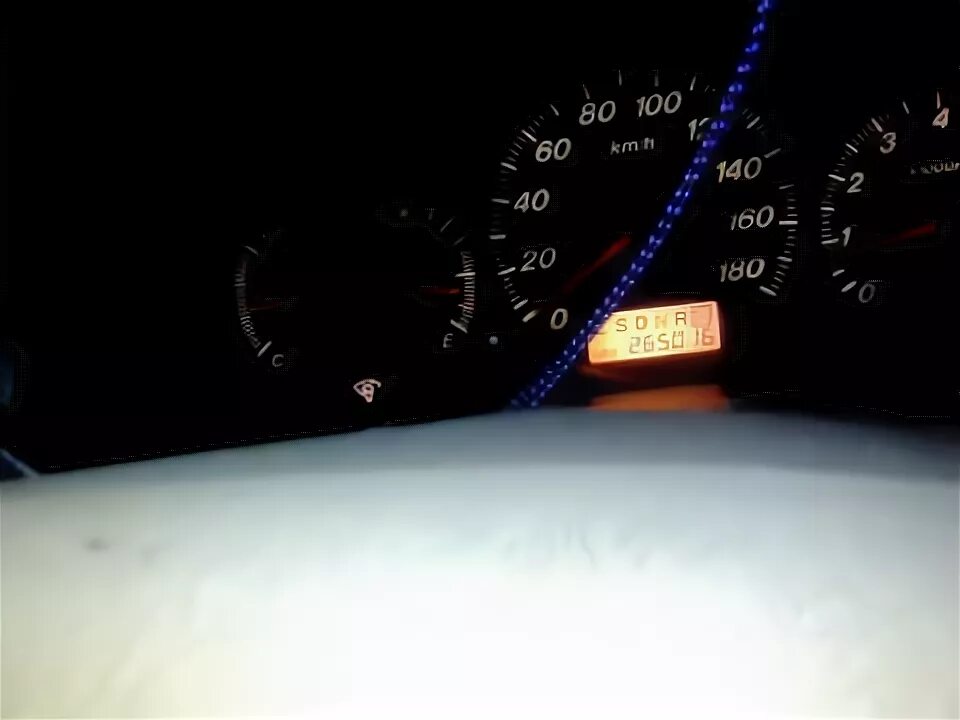 мигает холд мазда