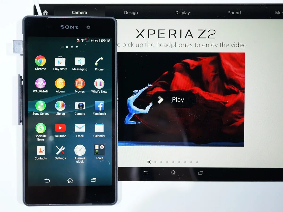 Sony 2014 z2. Display Sony Experia 1. Сони с 2 экранами. Sony Xperia z 4pda. Когда вышел xperia