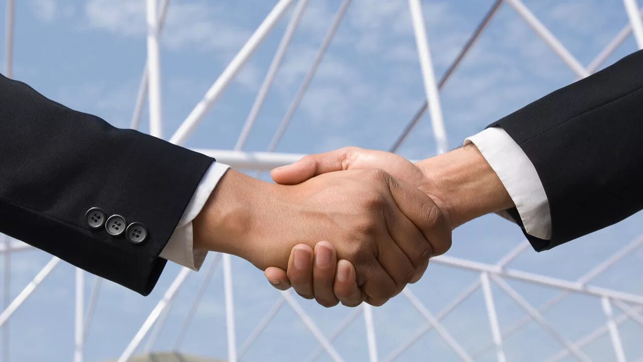 Рукопожатие. Доверительное управление. Рукопожатие сделка. Сотрудничество в коллективе. Пожимают руки.