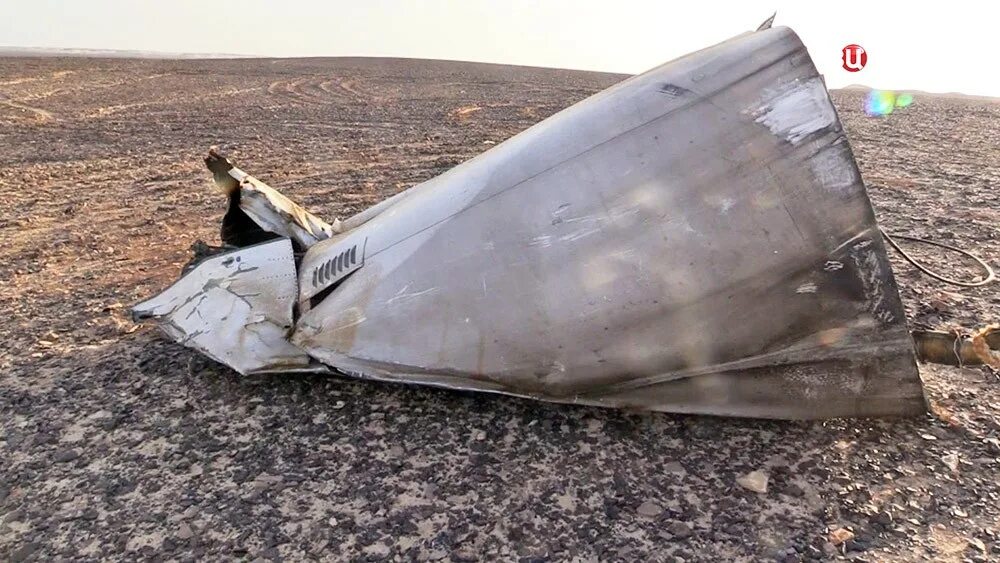 Самолёт разбился в Египте 2015. Самолёт из Египта в Петербург разбился. Борт а 321. Разбился самолет 2015