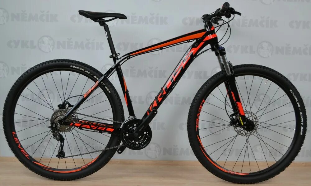 Kross level a3. Велосипед за 150к горный. велосипед kross level a3 белый. велосипед танк колеса 27,5. бак на велосипед.