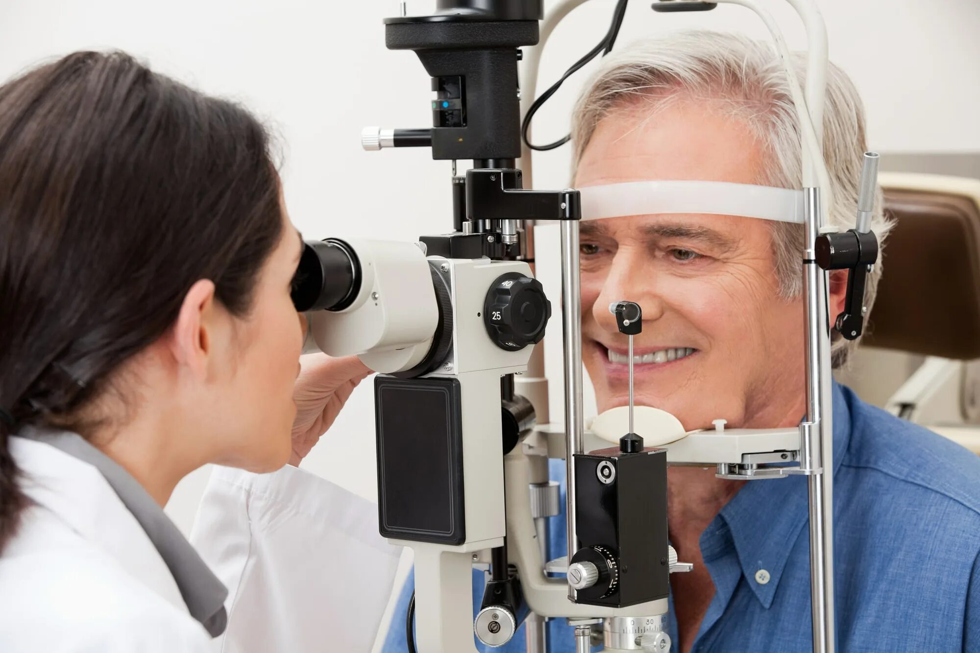 Eye center
