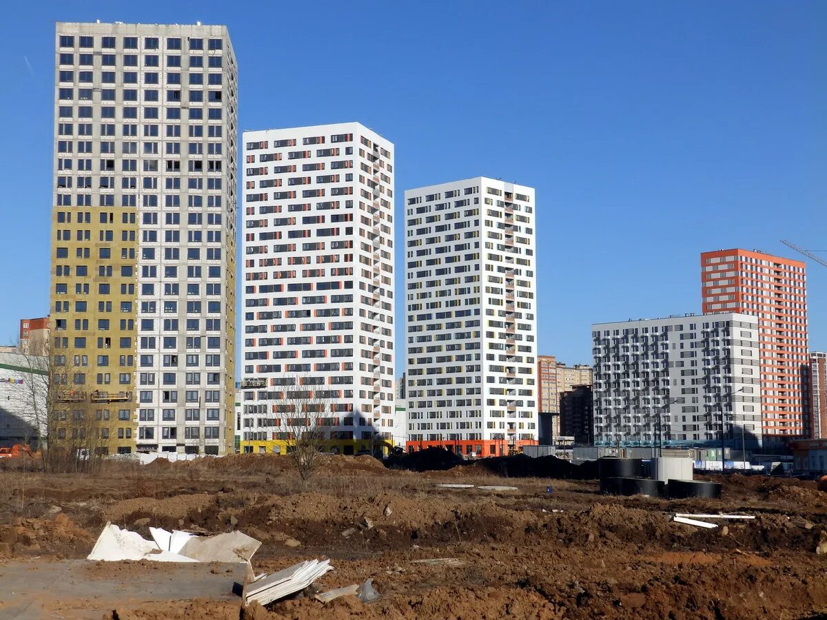 Жк ярославский пик. ЖК Ярославский Мытищи. Пик Ярославский корпус 37.2. Фотообзор микрорайона Ярославский Мытищи.