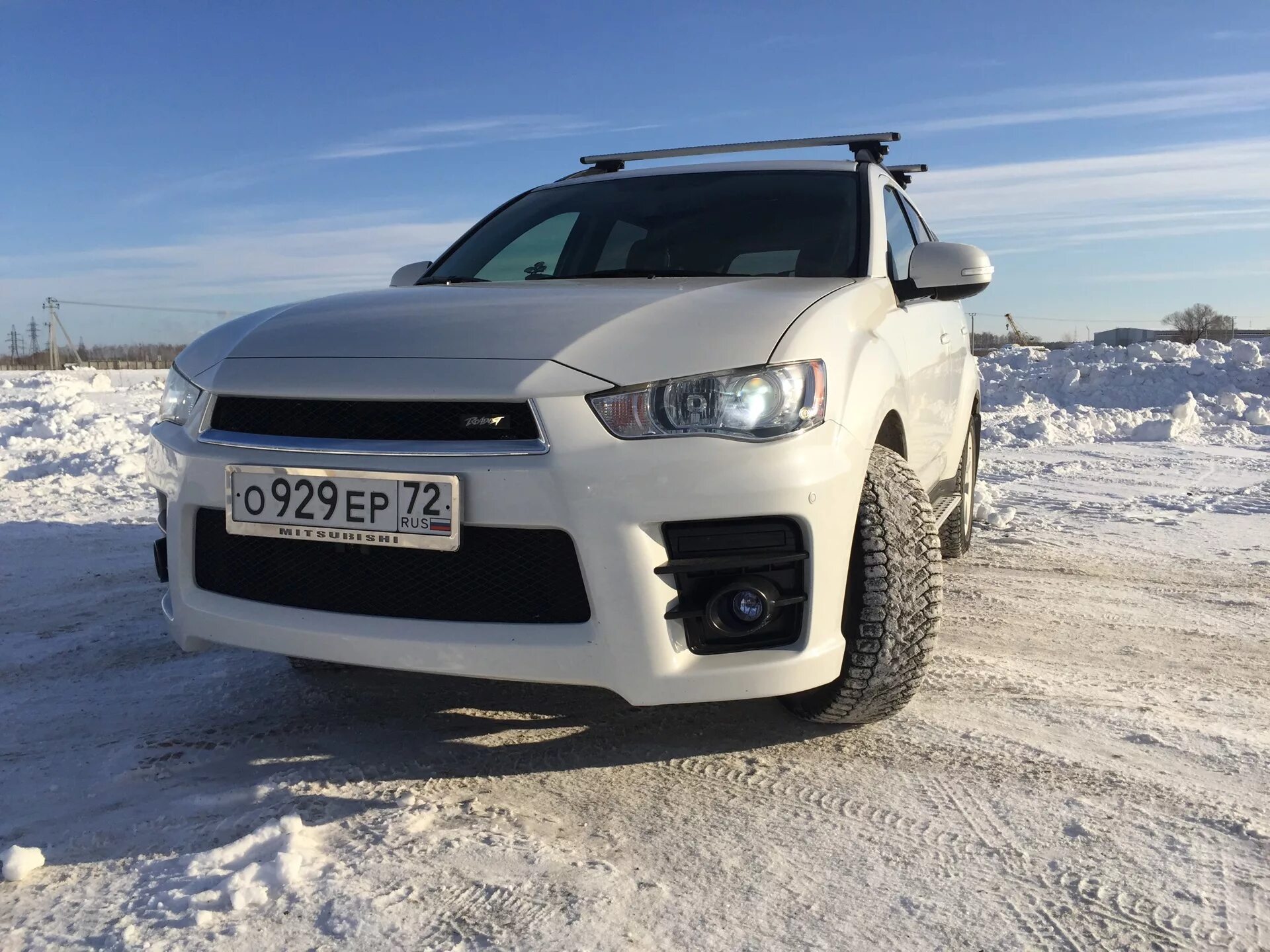 Mitsubishi outlander xl передние. Митсубиси Аутлендер Roadest. Передний бампер Roadest Outlander XL. Бампер Roadest Outlander XL. Бампер Roadest ASX.