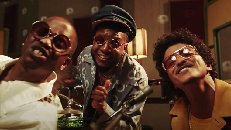 Бруно марс leave the door open. Bruno mars anderson the door open. Paak, silk sonic. Bruno mars anderson paak. Paak, silk sonic - leave the door open.