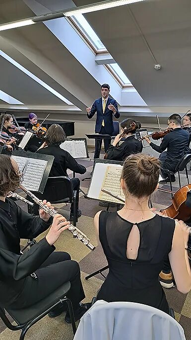 чайковского. музыкальное образование. шостакович и институт военных дирижеров. московская консерватория 20 век. консерватория нижний новгород преподаватели.