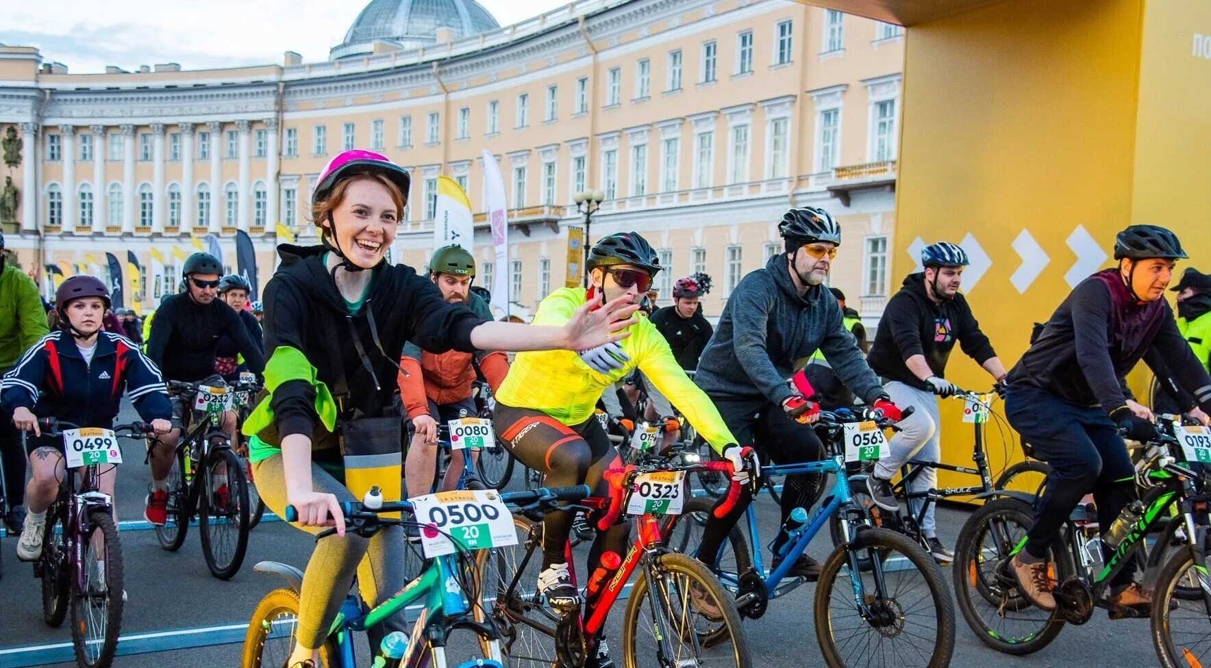 La strada велогонка. La strada велогонка. Lastrada офф-роуд велогонка. Велогонки la strada. Ла страда спб 2024.