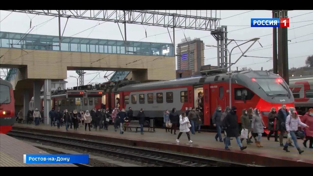 Электрички таганрог ростов новое. Ростов на Дону Таганрог электричка. Электричка Ростов Таганрог. Электричка Таганрог. Поезд Таганрог Москва.