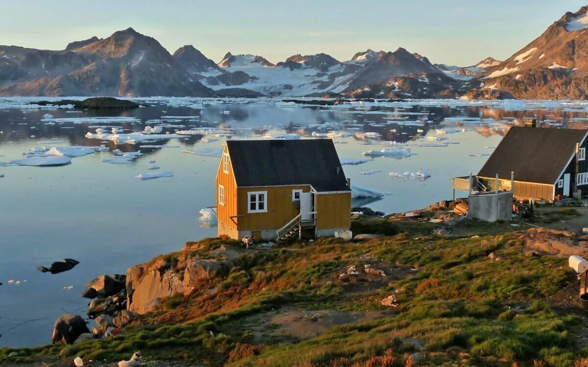 Поселение нуук гренландия. Кулусук гренландия. Нуук (готхоб). Гренландия остров северной америки. Гренландия остров северной америки.