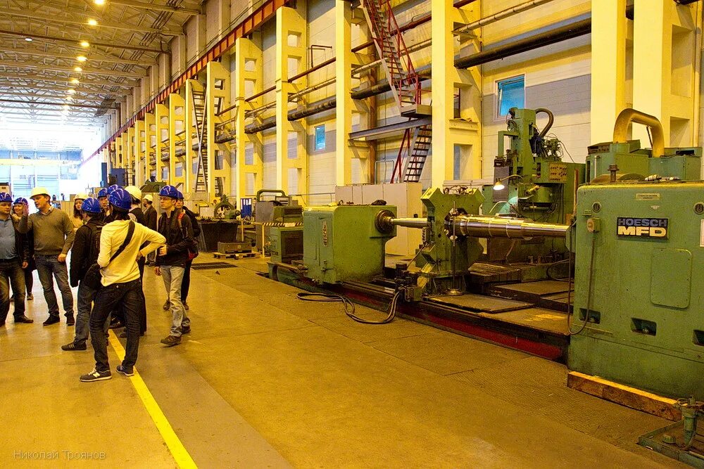 комната из фарфора. артемовский фарфоровый завод. кремлевский сервиз ифз. музей императорского фарфорового завода в санкт-петербурге эрмитаж. фарфоровый завод экскурсия.