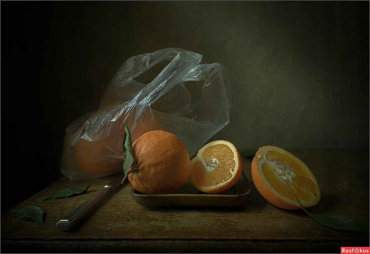 красивый апельсин. апельсин фото. померанец апельсин. апельсин мандарин грейпфрут. два мандарина.