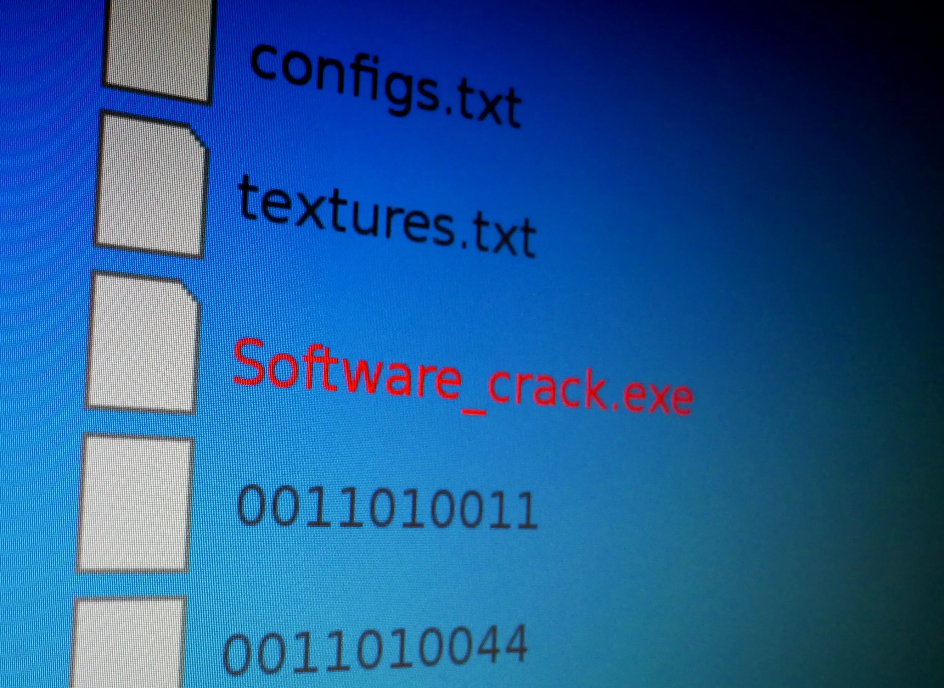 Crack software. Crack Soft. Logo 8 software crack. Cracked software