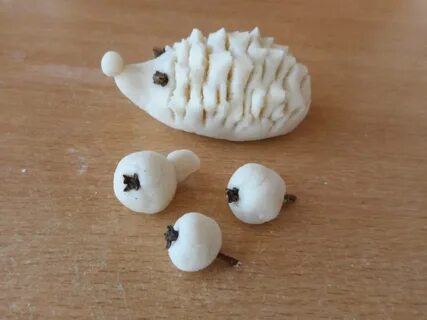Ежик из соленого теста