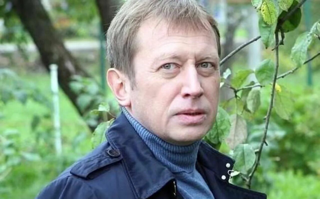 Сколько лет улице разбитых фонарей. Улица разбитых фонарейтрузин. улицы разбитых фонарей трухин.