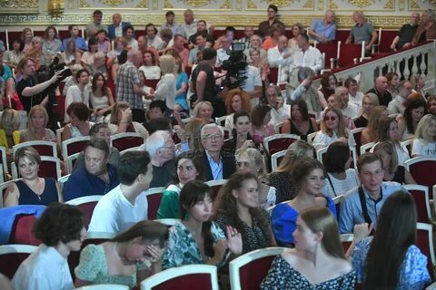 Художественный руководитель малого театра в москве