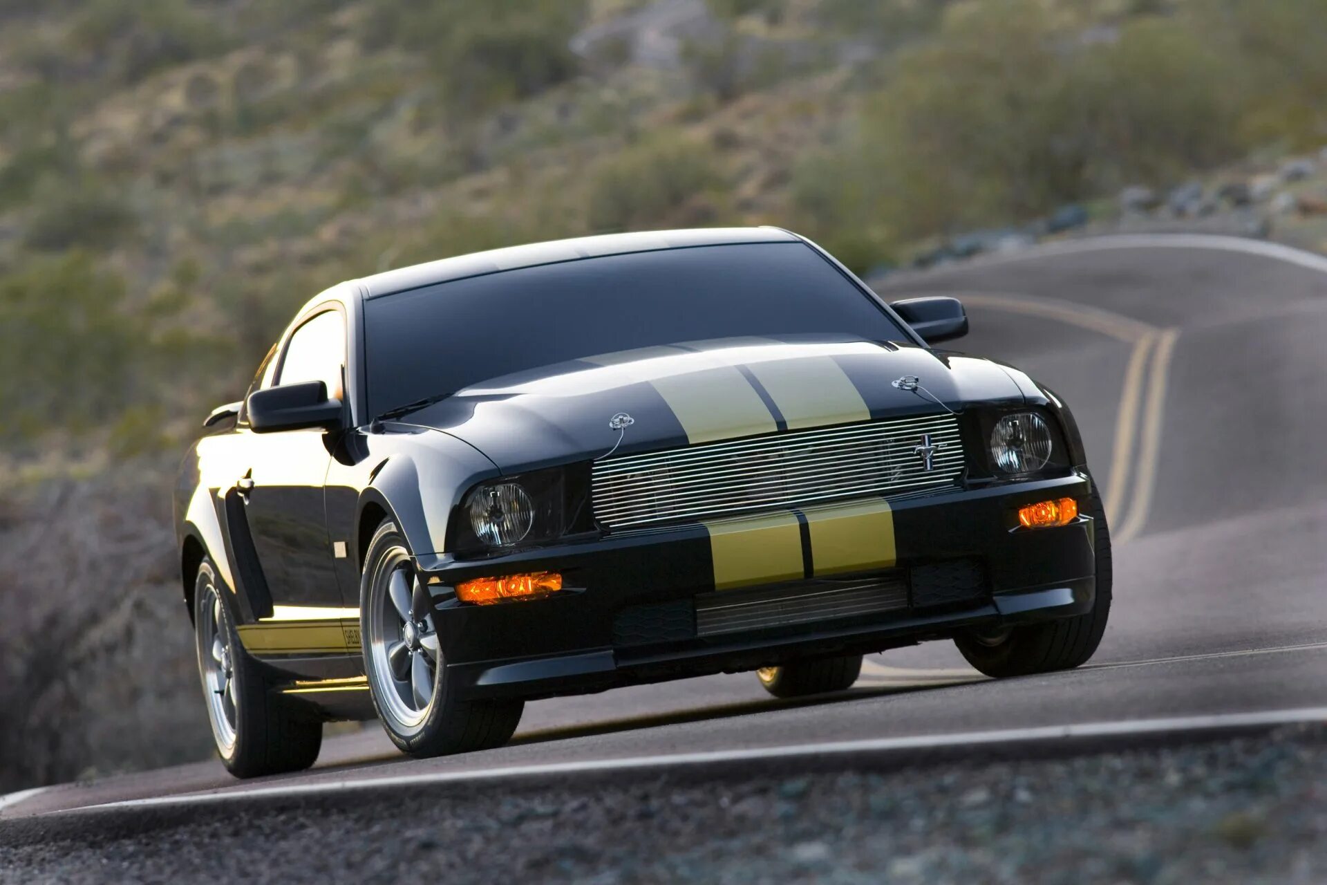 Машину можно закачать. Ford Shelby gt-h 2006. Форд Мустанг gt 2006. Форд Мустанг Shelby 2006. 2006 Ford Mustang Shelby gt-h.