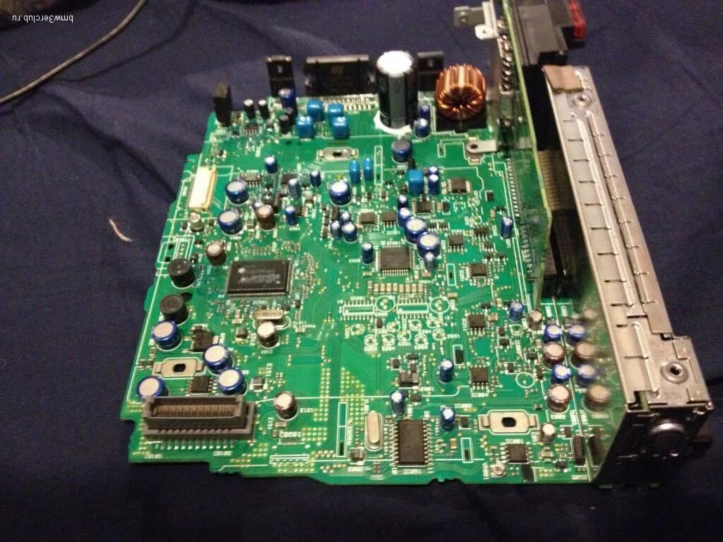 Распиновка магнитолы sony cdx-gt660ue. Bmw business cd x3 e83 паяем линейные выходы. Pioneer avh 6300bt navi. P251 предохранители. Не работает выход на магнитоле.