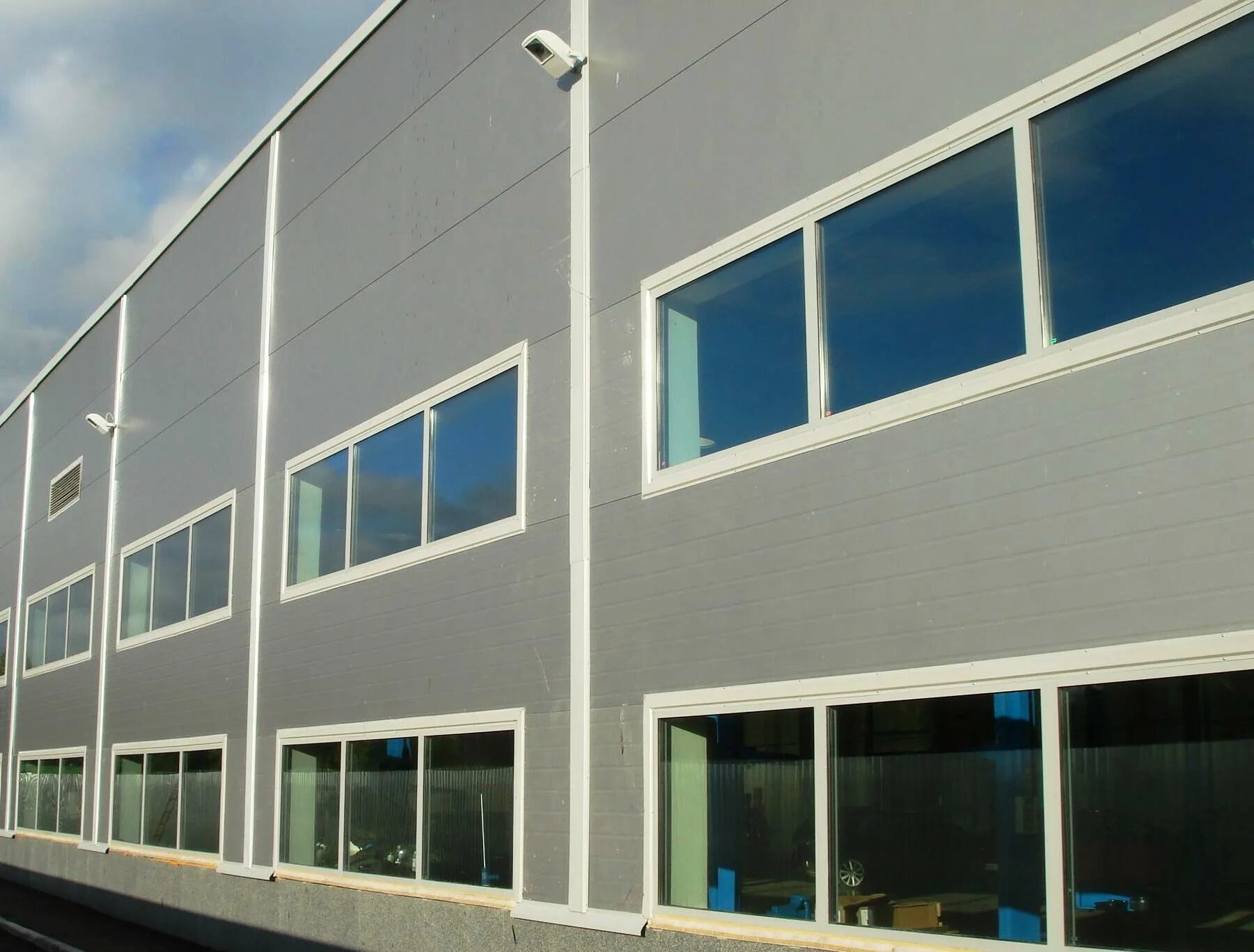 Пожарные окна в здании