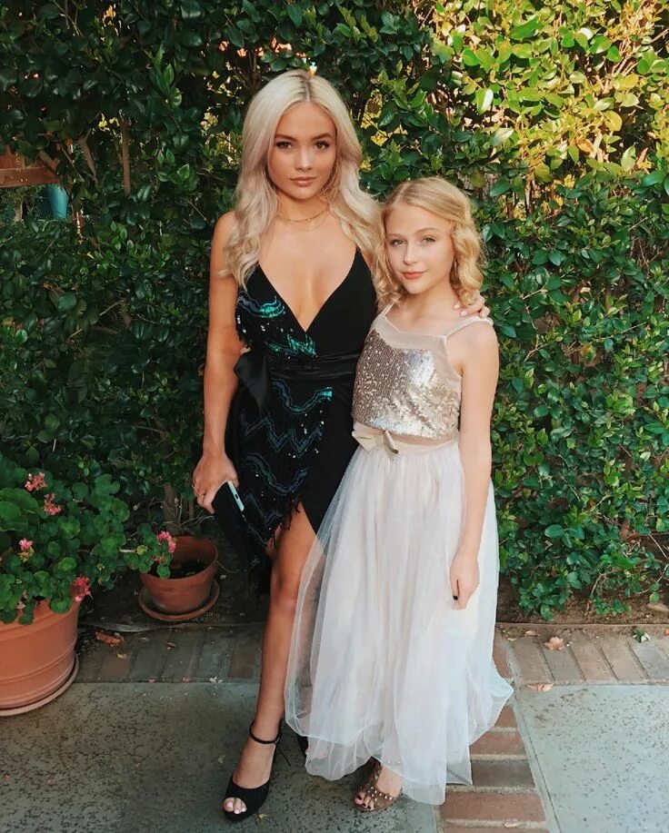 Сестры линд. Emily alyn lind 2022. Сестры линд. Сестры линд. Натали элин линд 2021.