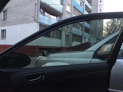 Переднее окно