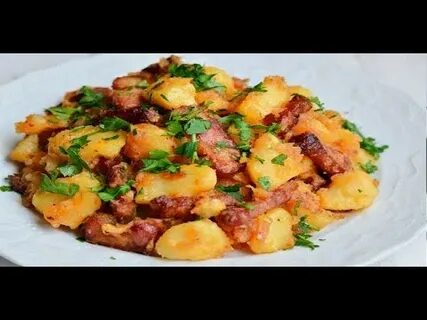 Картофель тушеный с копчеными